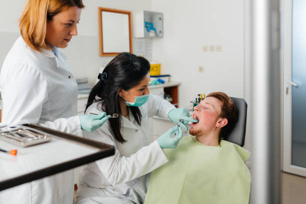 Best Broken or Chipped Tooth Repair in Shinnecock Hills, NY